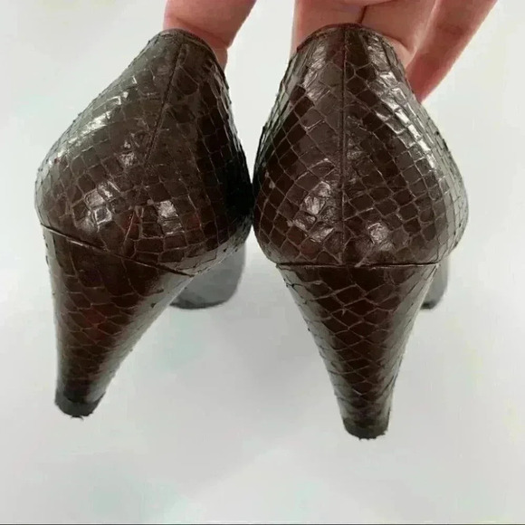 Stuart Weitzman heels 8 brown leather snakeskin pointy vintage 80s 90s pinup - Picture 8 of 12